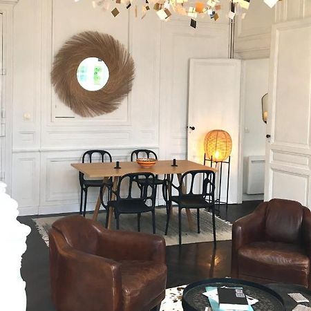 Chic Appartement In Bordeaux Golden Triangle Bordéus Exterior foto